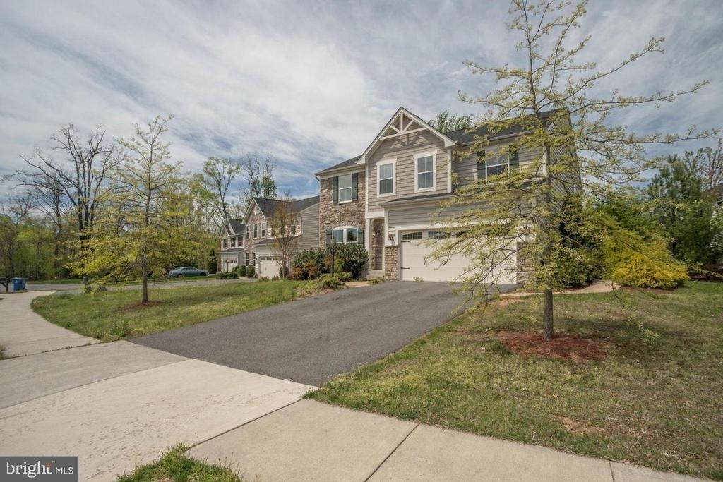 12760 Manor Hall Court - Photo 1