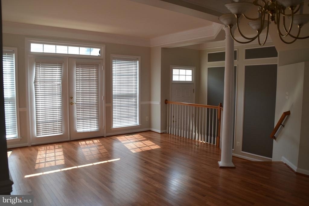 21958 Windy Oaks Square - Photo 2