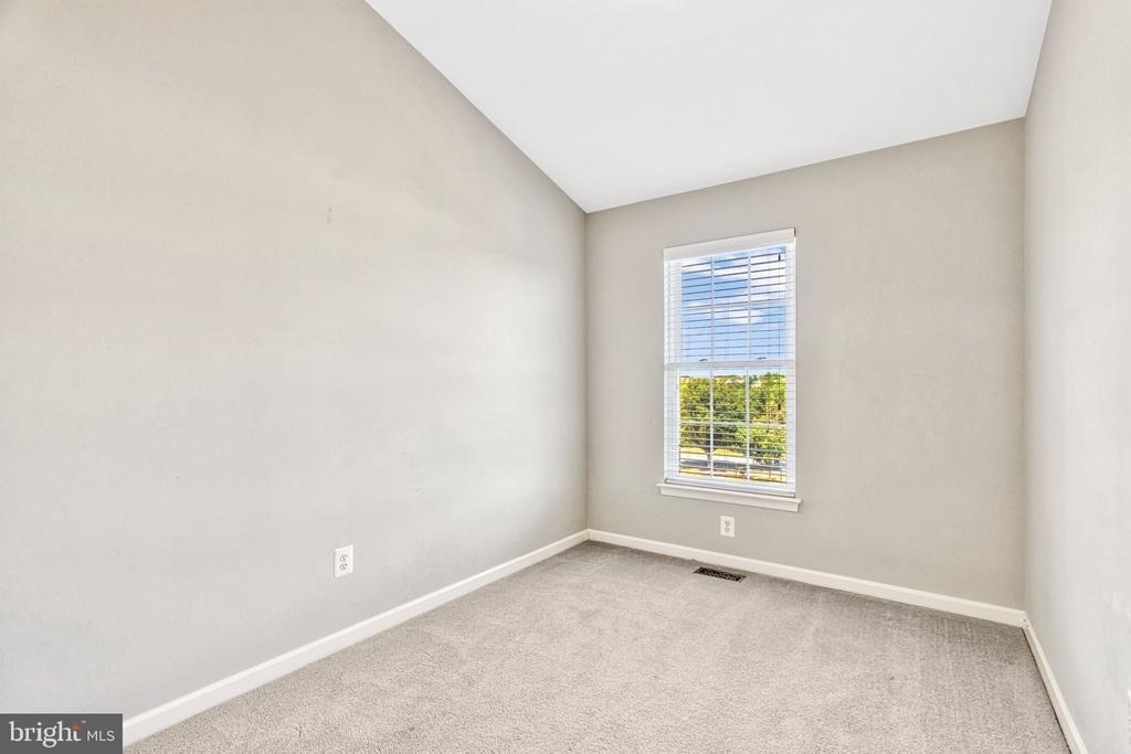 25368 Shipley Terrace - Photo 18