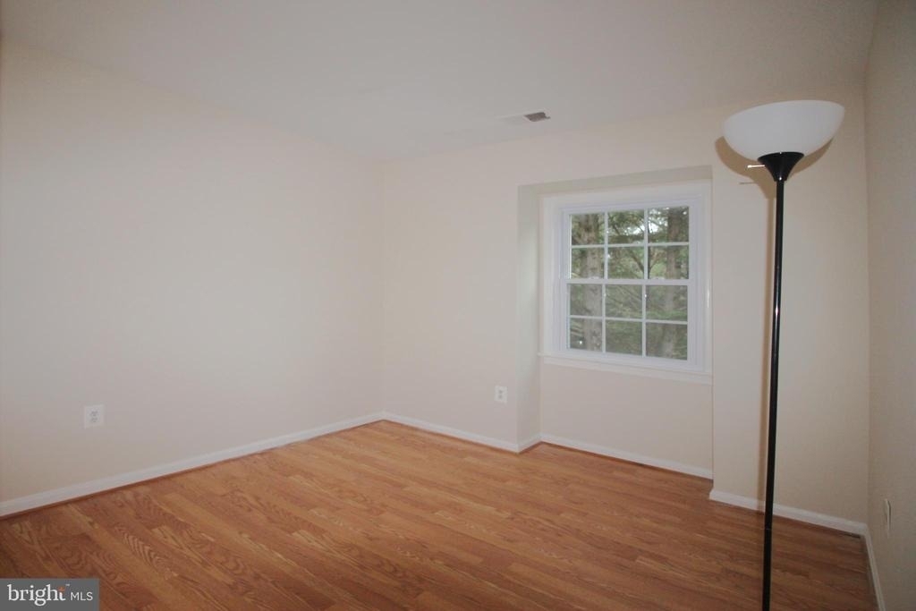 316 Cherry Court - Photo 18