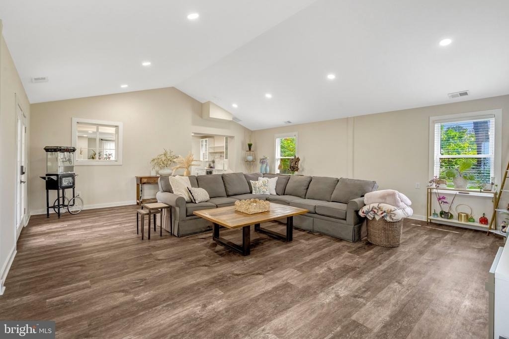 5410 Montgomery Street - Photo 20