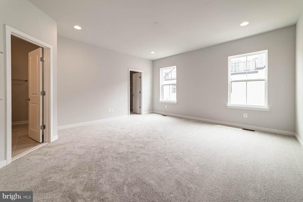 6227 Almerico Place - Photo 30
