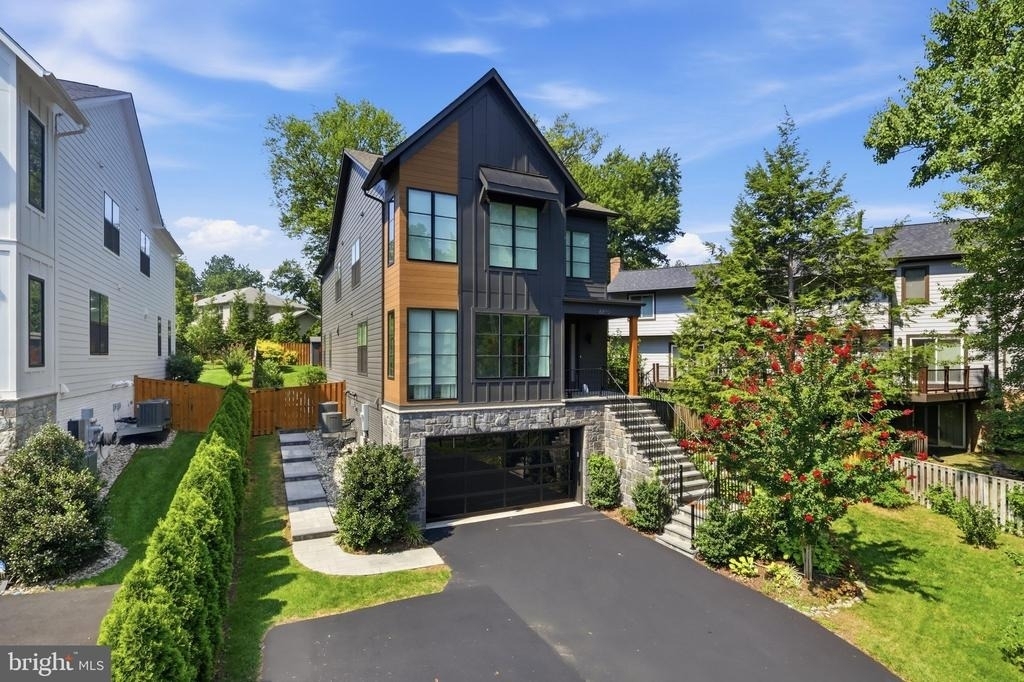 6845 Churchill Road - Photo 37