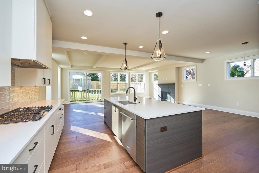 6845 Churchill Road - Photo 5