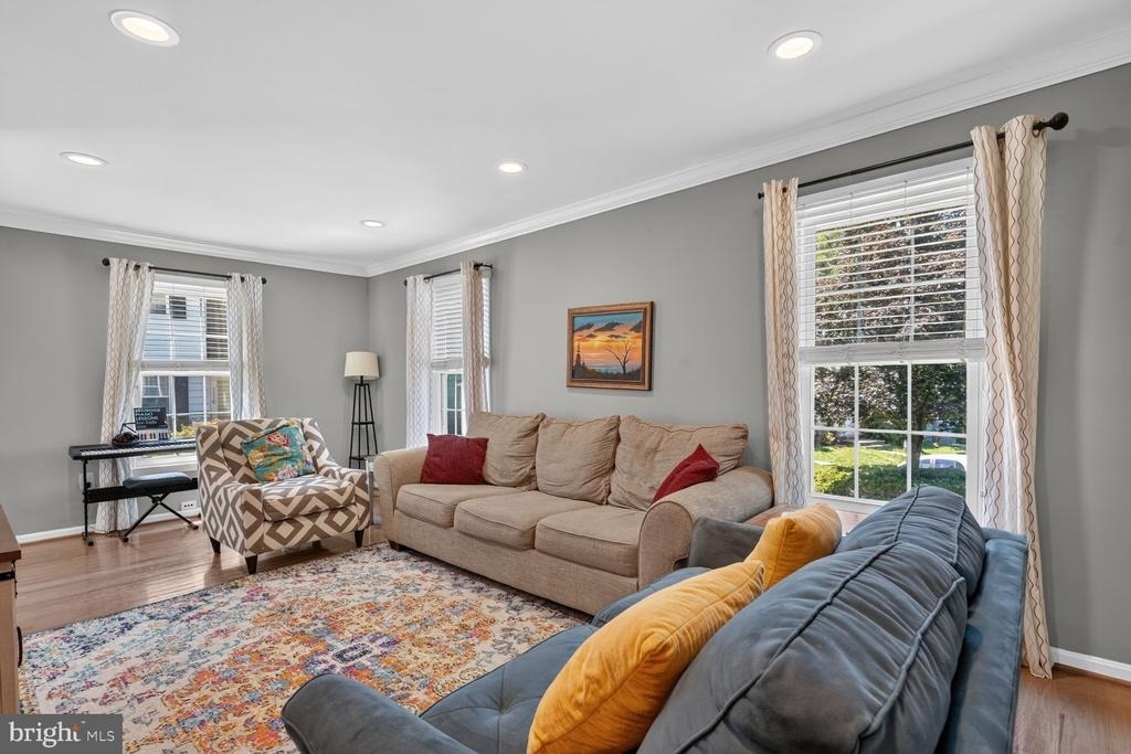7331 Rolling Oak Lane - Photo 6