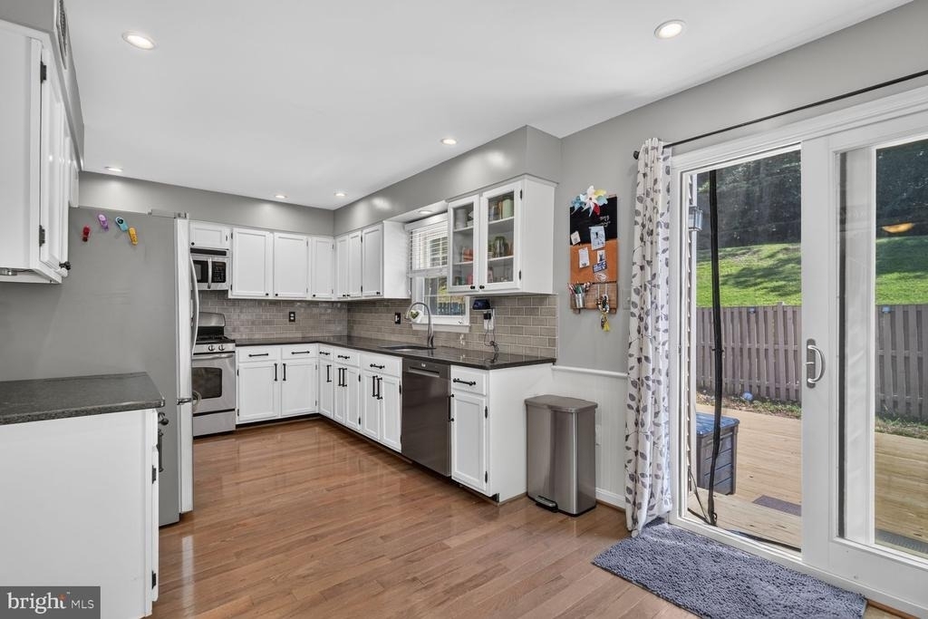7331 Rolling Oak Lane - Photo 9