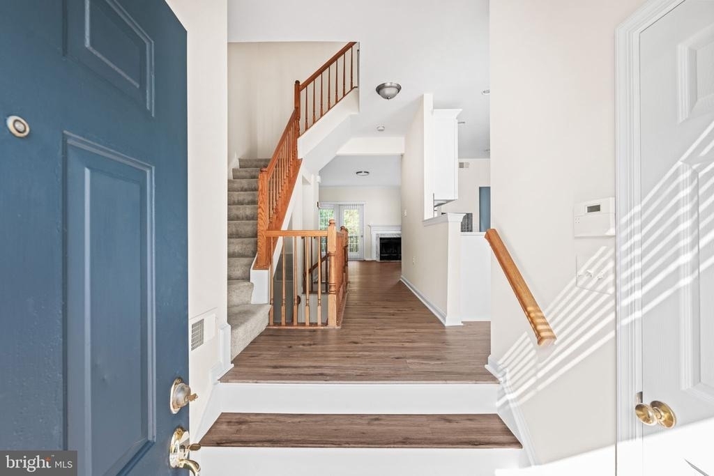 2902 Jessica Court - Photo 2