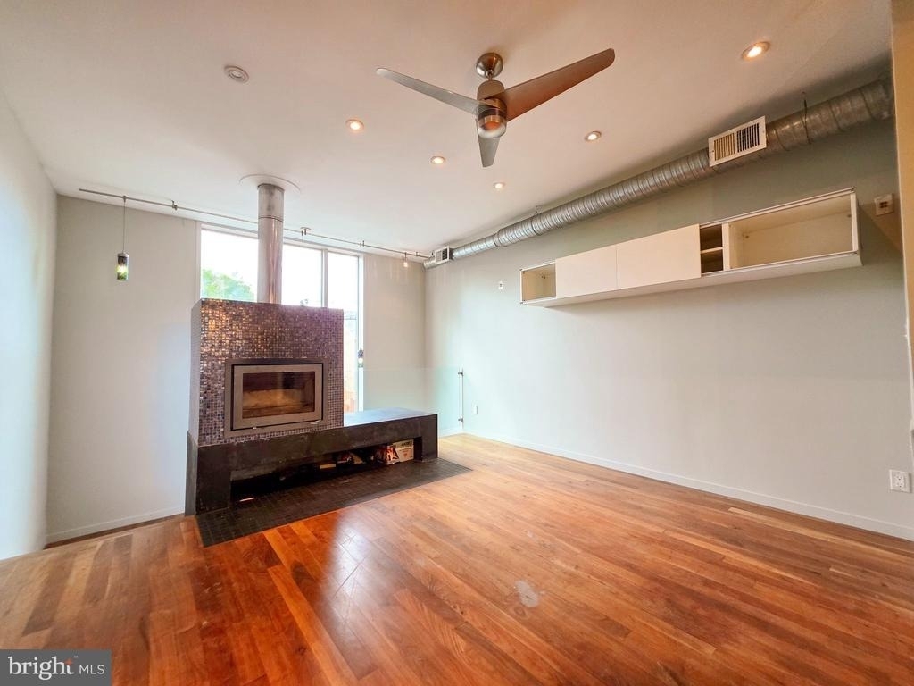 536 E Glendale Avenue - Photo 10