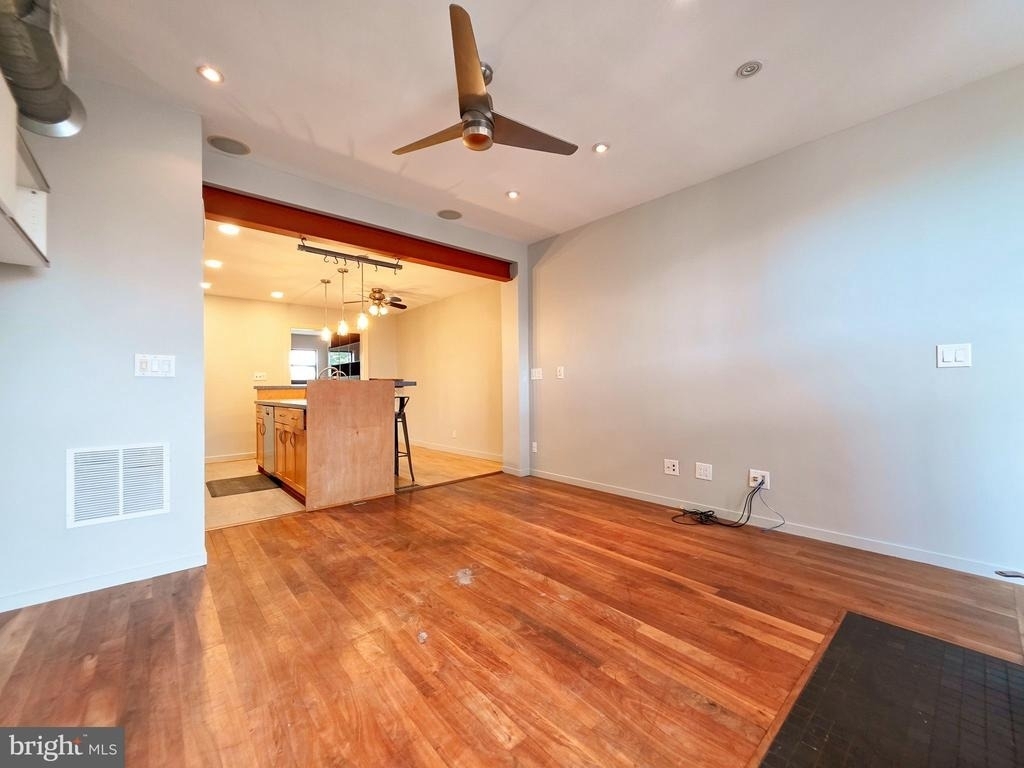 536 E Glendale Avenue - Photo 7