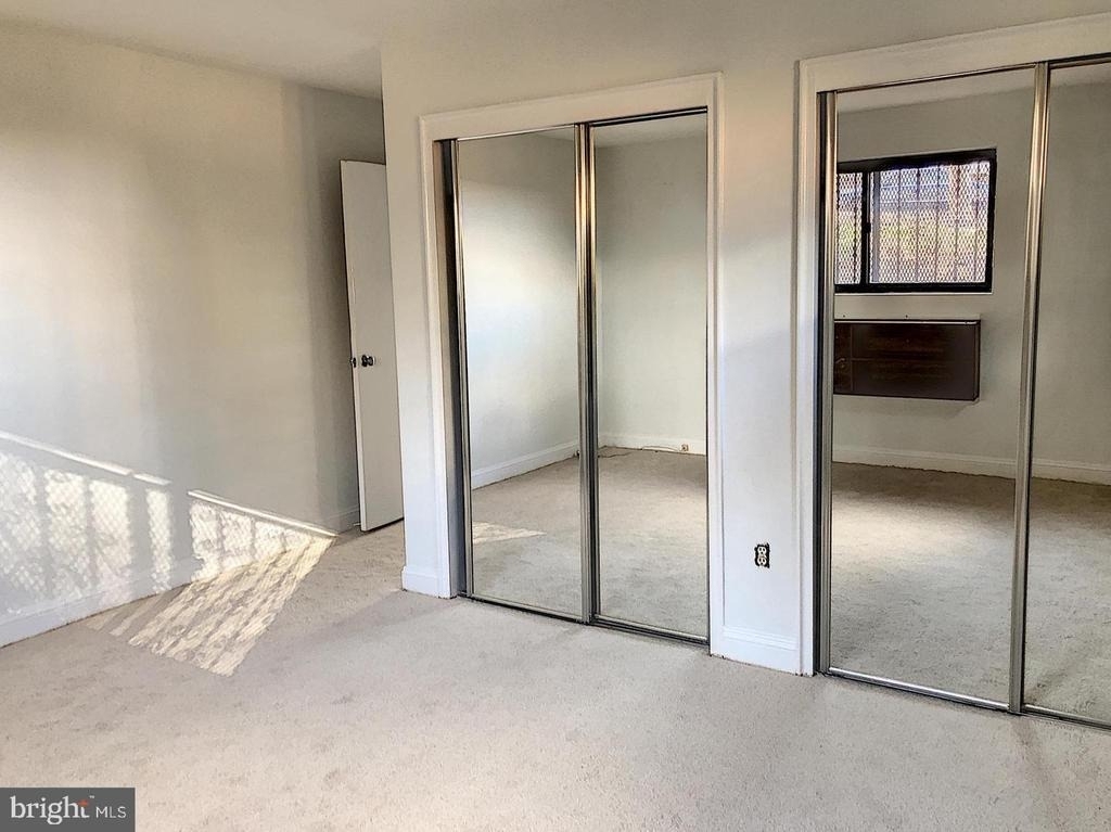 1573 N Colonial Terrace - Photo 10