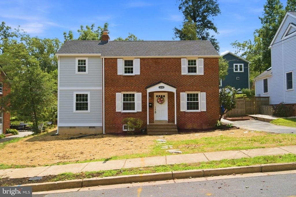 6134 11th Road N - Photo 0