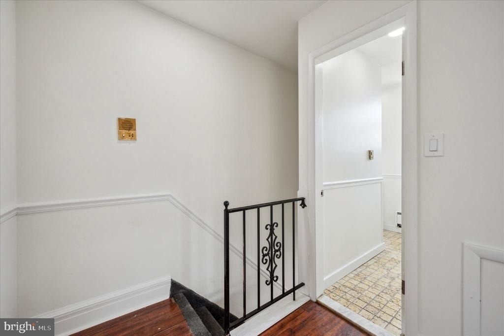 2201 S Hicks Street - Photo 14