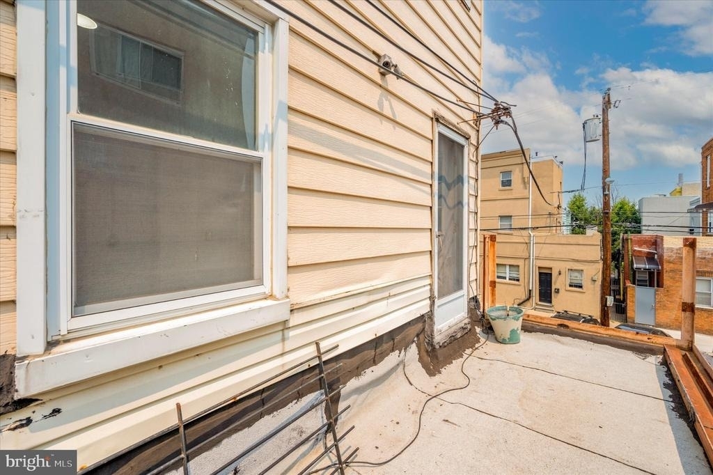 2201 S Hicks Street - Photo 12