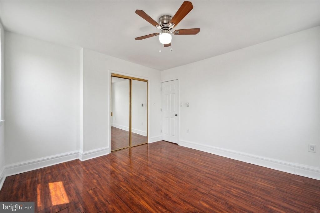 2201 S Hicks Street - Photo 18