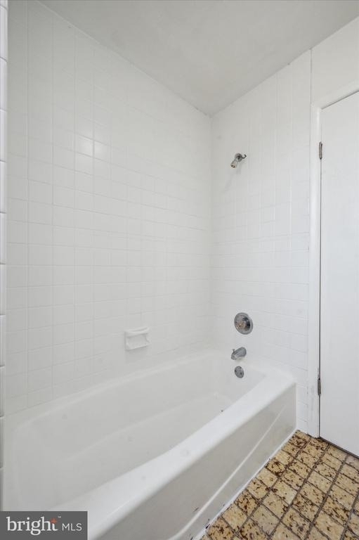 2201 S Hicks Street - Photo 21