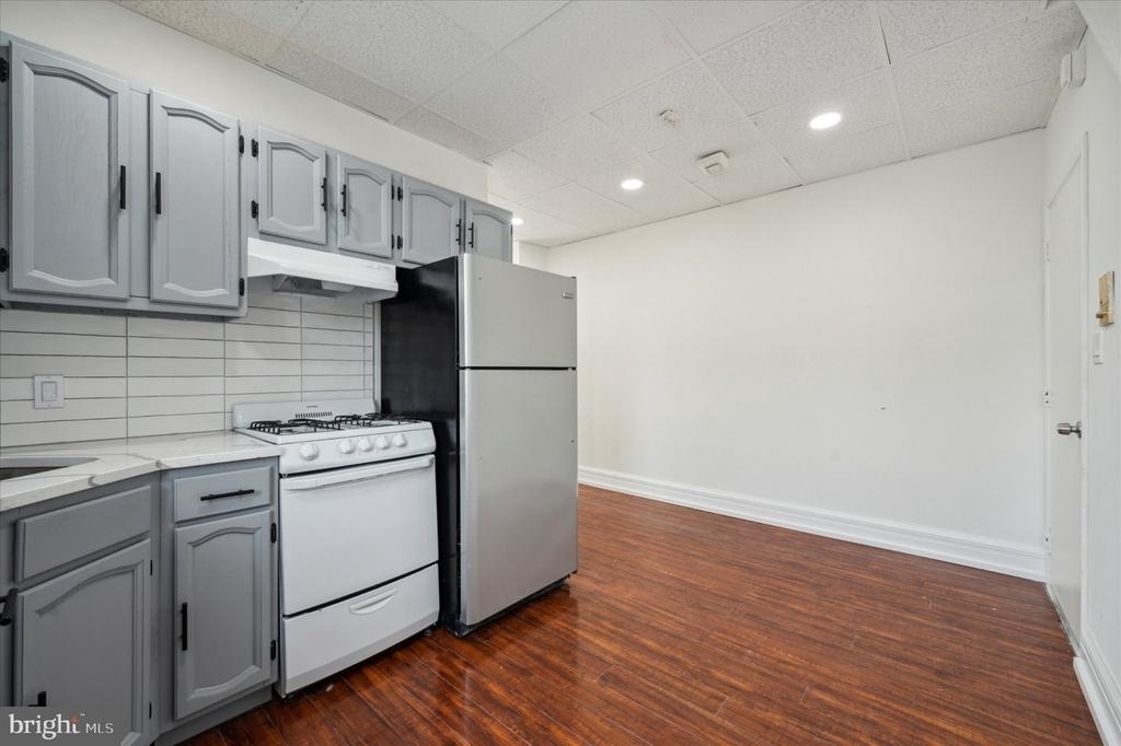 2201 S Hicks Street - Photo 6