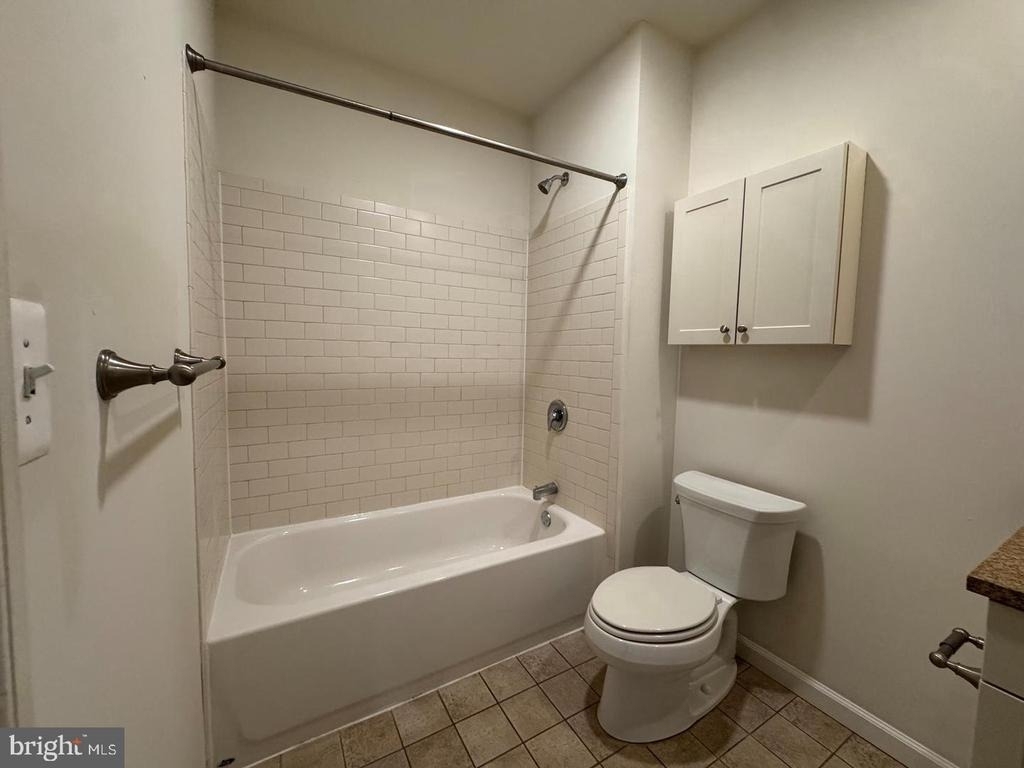 2040 Market Street - Photo 8
