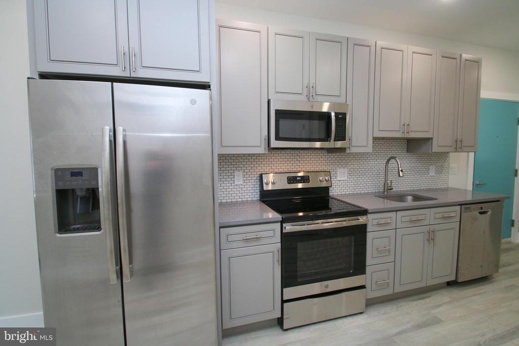 3718 Haverford Avenue - Photo 3