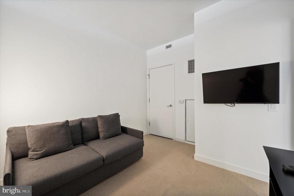 2930 Walnut Street - Photo 25