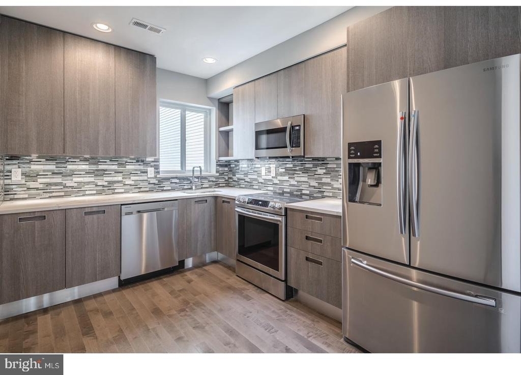 910 N 16th Street - Photo 3