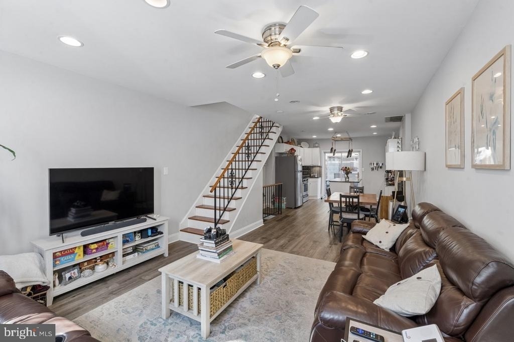 2139 Montrose Street - Photo 0