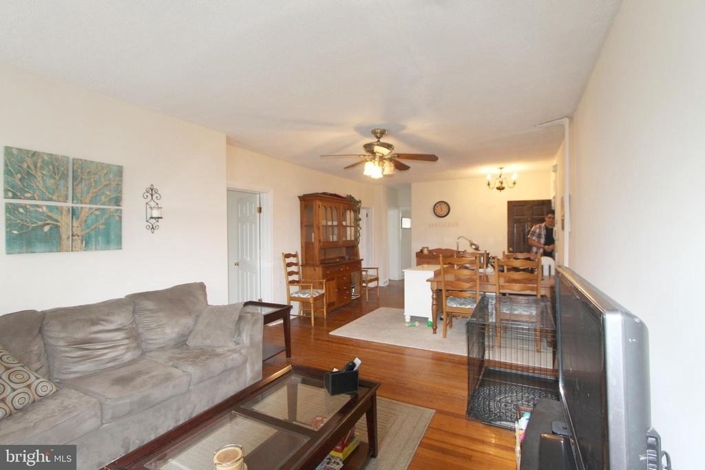 8422 Germantown Avenue - Photo 2