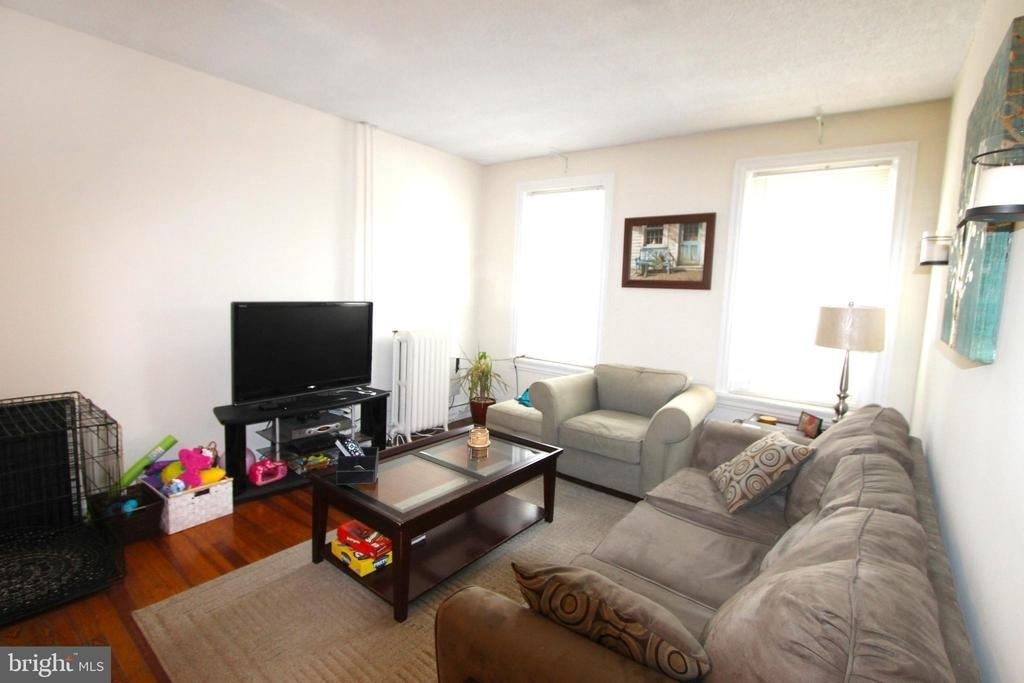 8422 Germantown Avenue - Photo 14