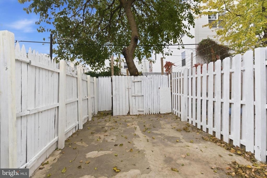 2625 Braddock Street - Photo 10