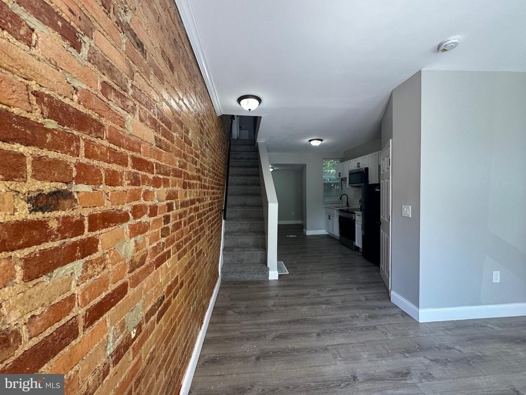 3205 Latona Street - Photo 3
