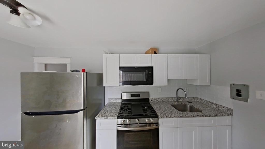 1602 E Duval Street - Photo 3