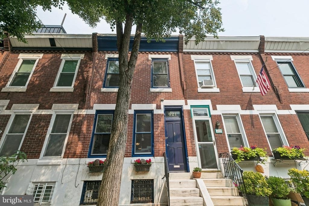 621 S Bambrey Street - Photo 0