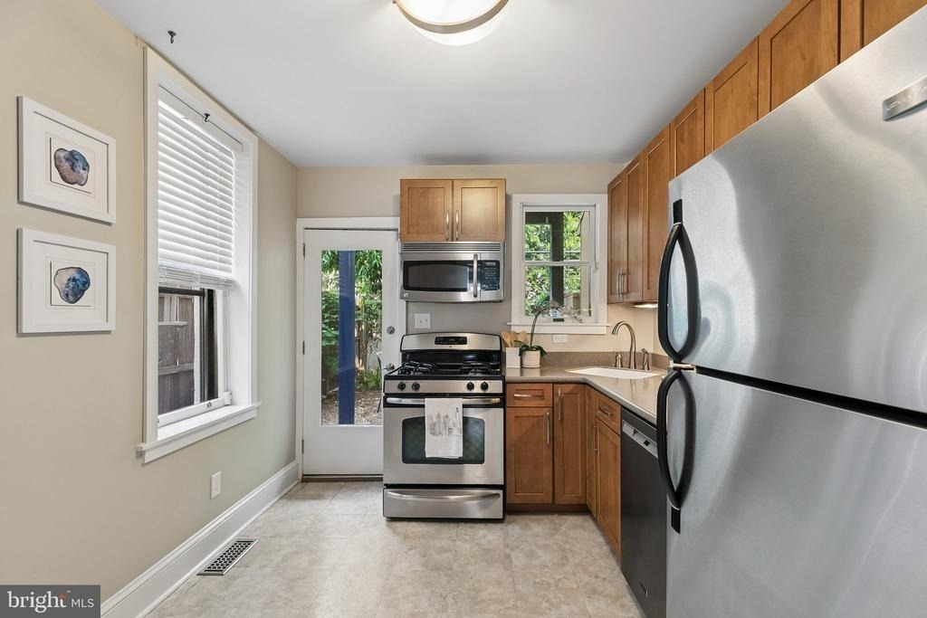 621 S Bambrey Street - Photo 14