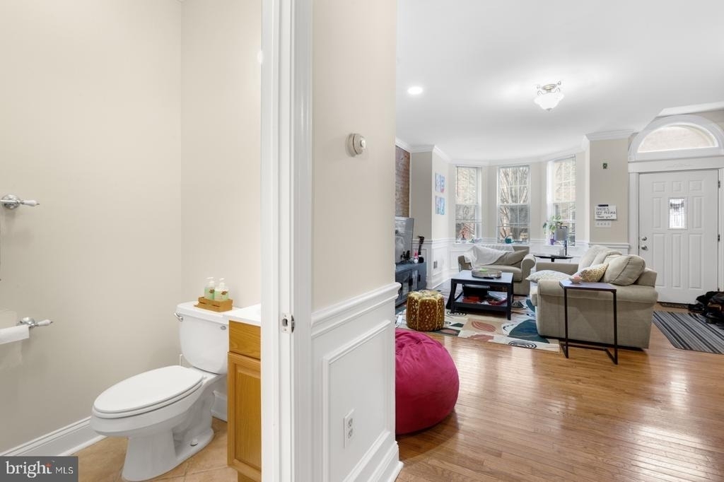 2229 St Albans Street - Photo 4