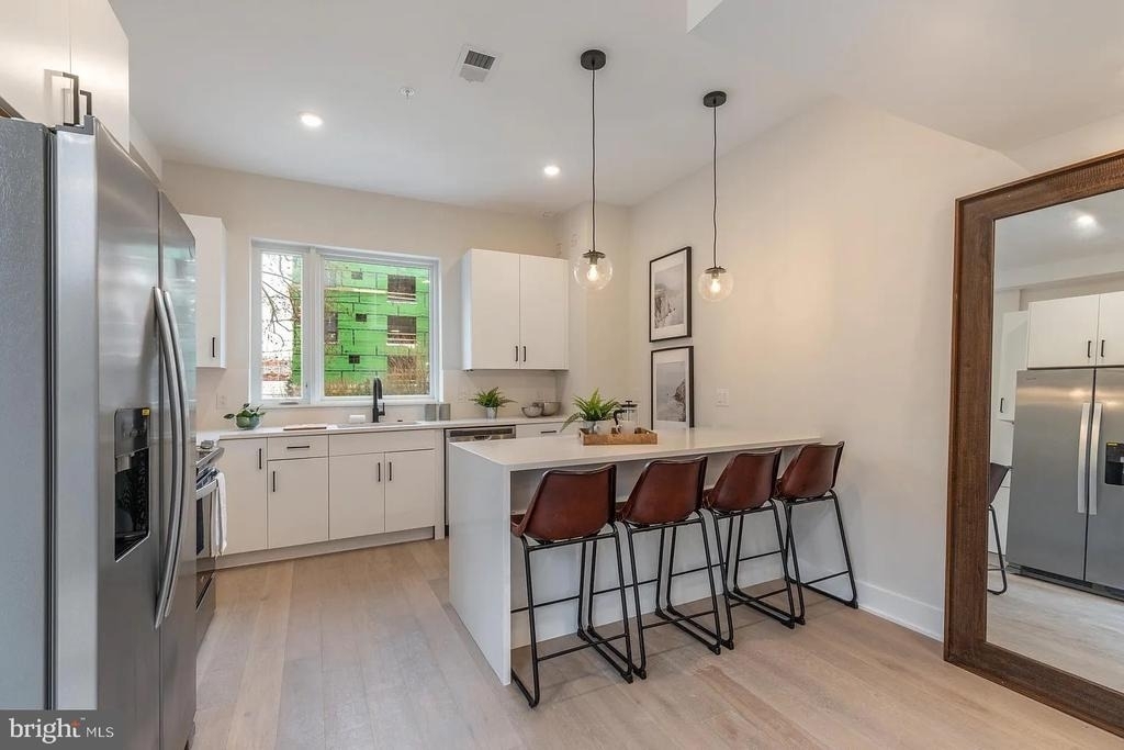 1754 Wylie Street - Photo 3