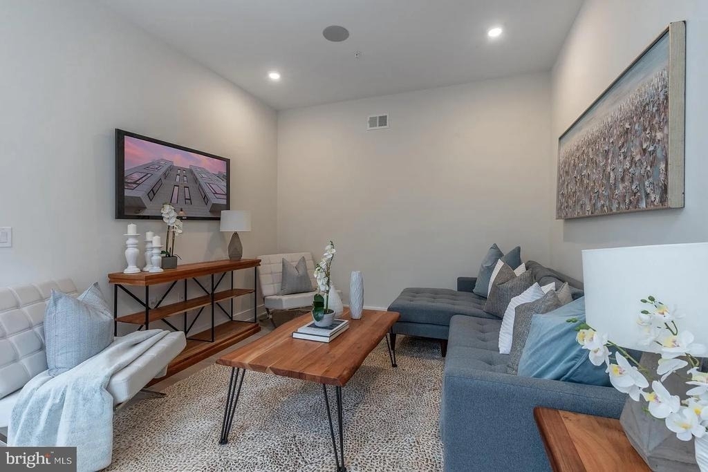 1754 Wylie Street - Photo 9