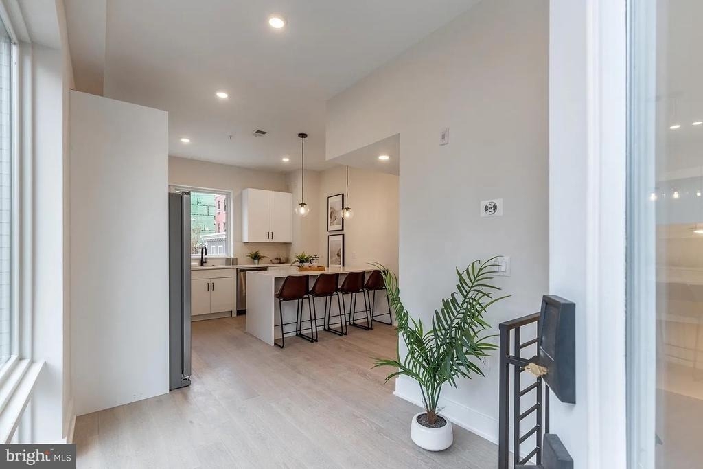 1754 Wylie Street - Photo 2