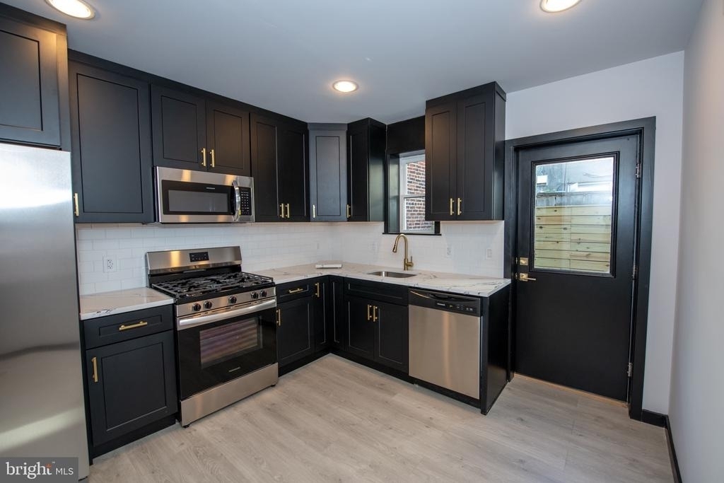 1512 S Beulah Street - Photo 2