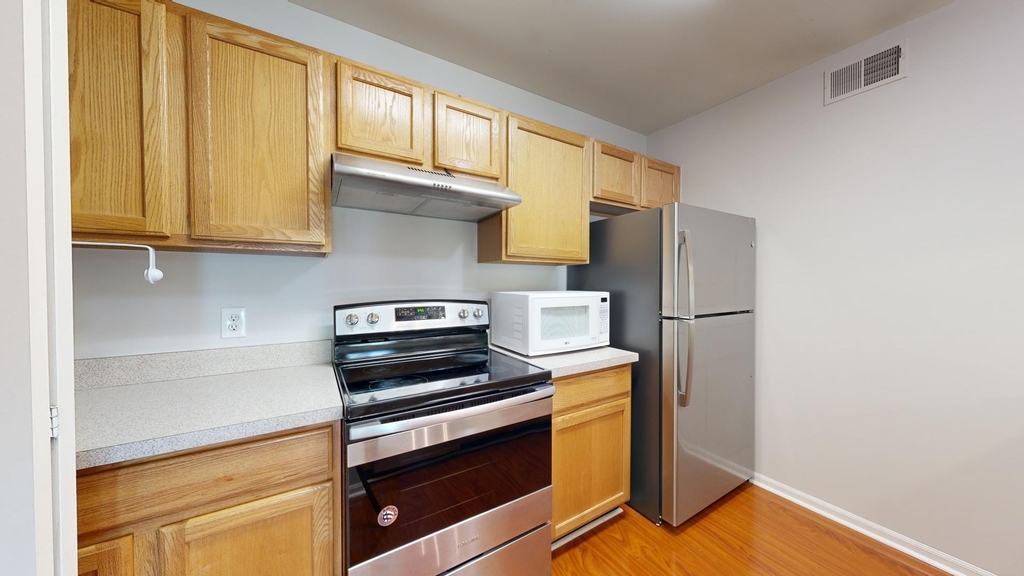 2771 S Knightsbridge Circle - Photo 1