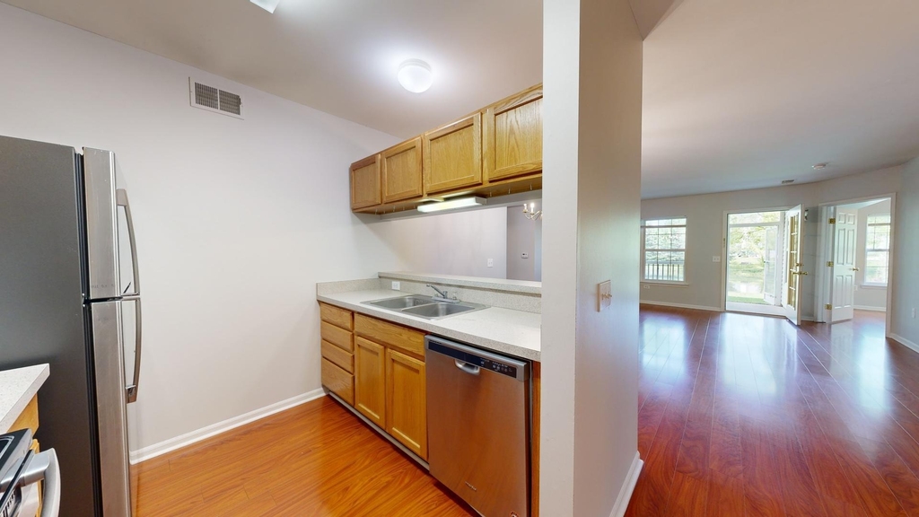 2771 S Knightsbridge Circle - Photo 2