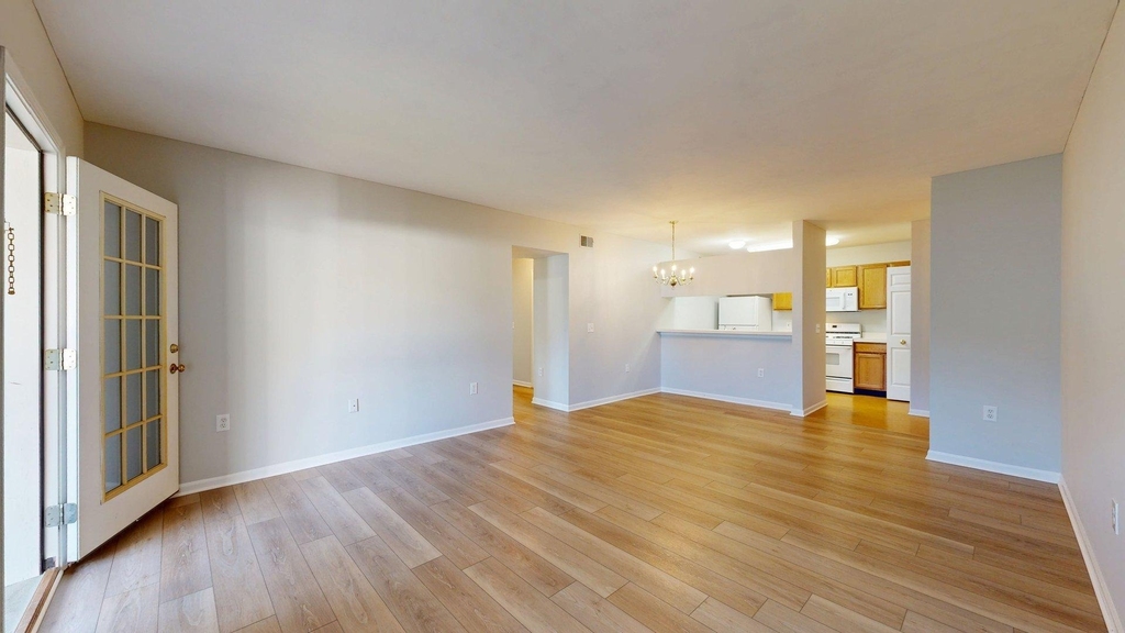 2767 S Knightsbridge Circle - Photo 6