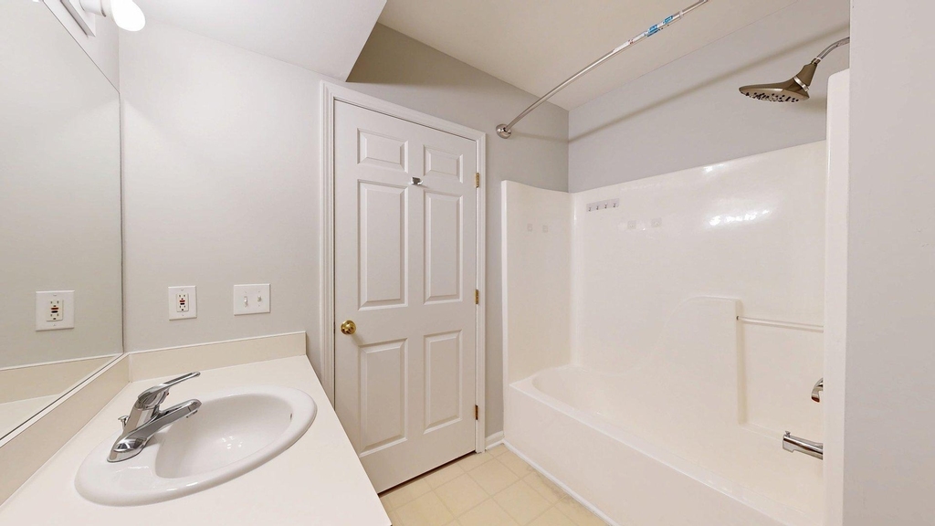 2767 S Knightsbridge Circle - Photo 13