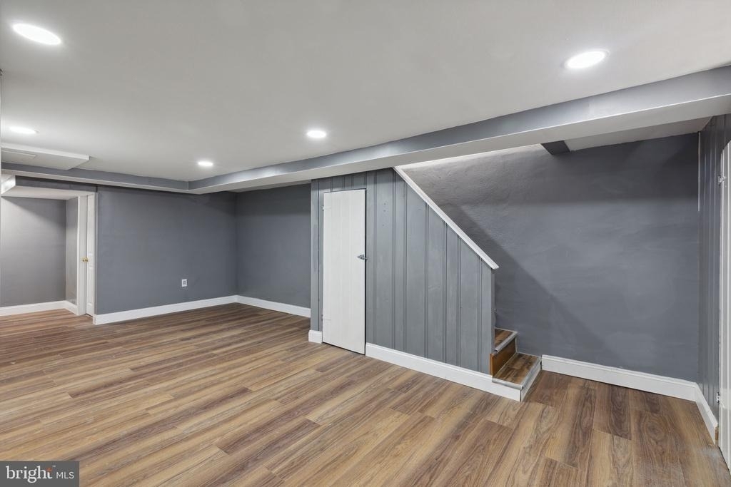214 Westbridge Road - Photo 8