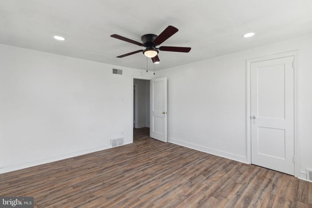 214 Westbridge Road - Photo 14