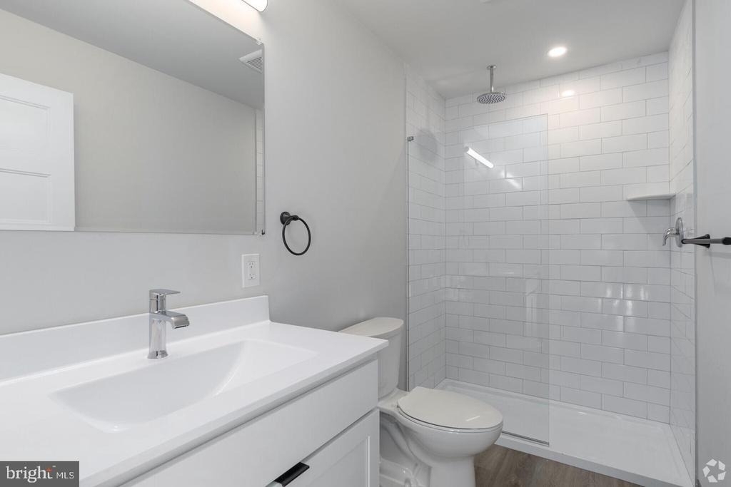 224 Hall Street - Photo 5