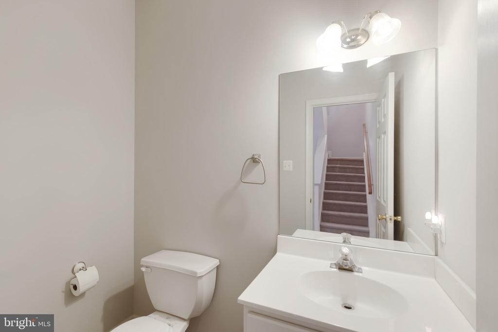 237 Jefferson Avenue - Photo 9