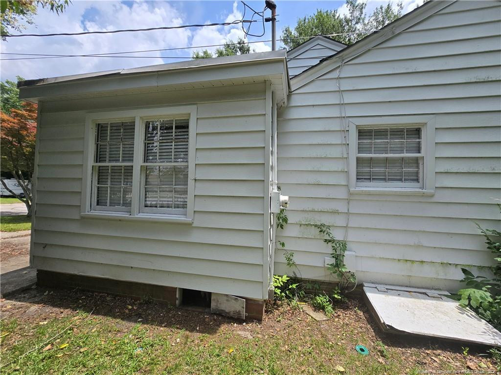 2705 Pecan - Photo 2