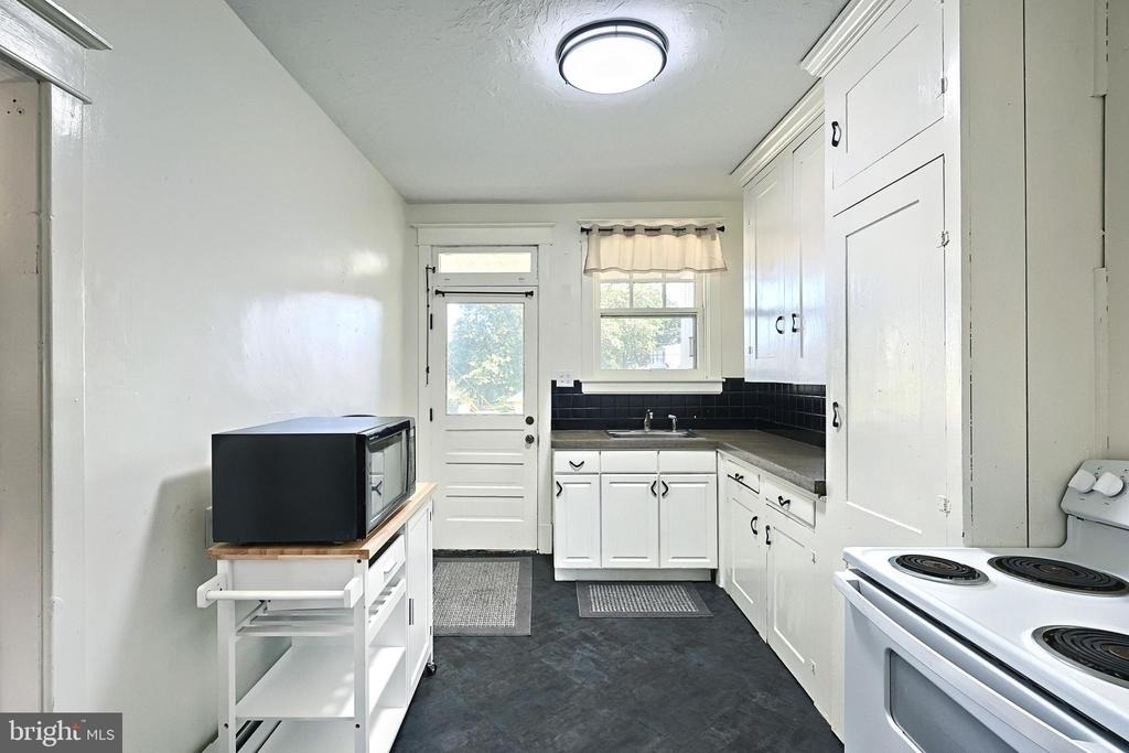 319 N Stratton Street - Photo 15