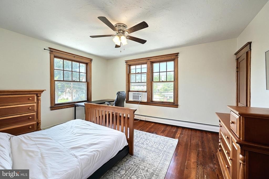 319 N Stratton Street - Photo 18