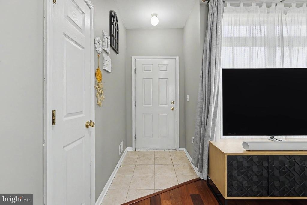 16 Shelley Circle - Photo 5