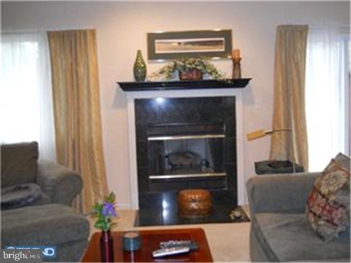 9 Lexington Court - Photo 2